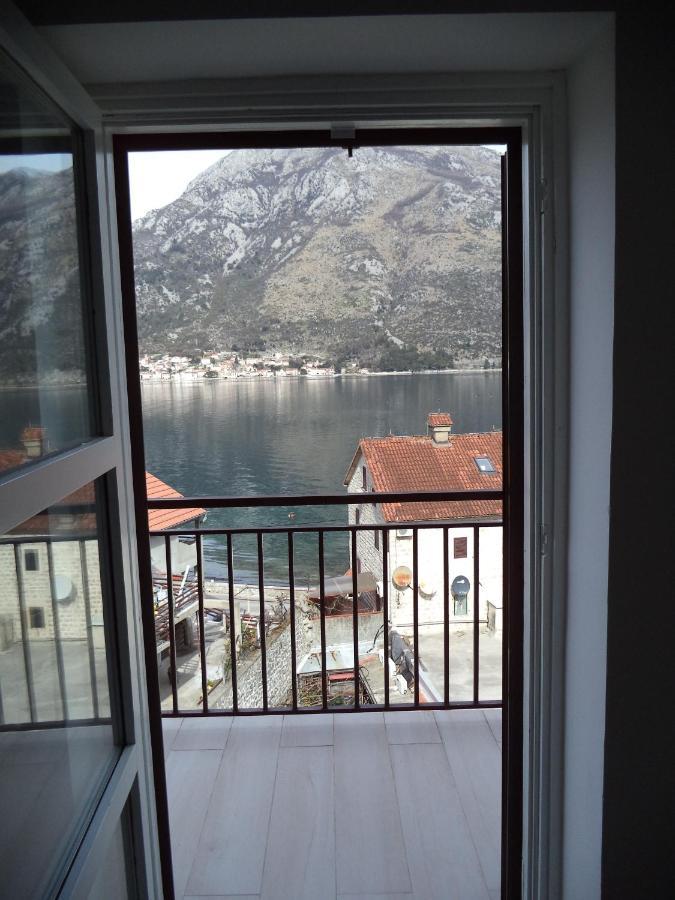 Chic Sea Front Apartment With Breathtaking Kotor Bay View دُنجِ ستُلِڤ المظهر الخارجي الصورة